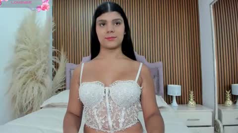Snapshot of paulinabelle chatting on March 15, 2026, 10:38 pm Paulina Belle online show from March 15, 2026, 10:38 pm