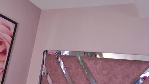 Paulina online show from March 19, 2026, 11:47 am