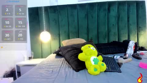 Snapshot of paulinagame chatting on October 1, 2025, 8:37 pm Paulina online show from October 1, 2025, 8:37 pm