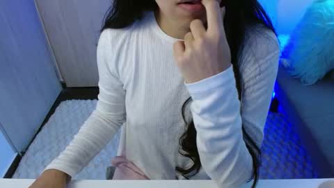 Snapshot of pauliv chatting on January 12, 2026, 3:50 pm Paulina online show from January 12, 2026, 3:50 pm