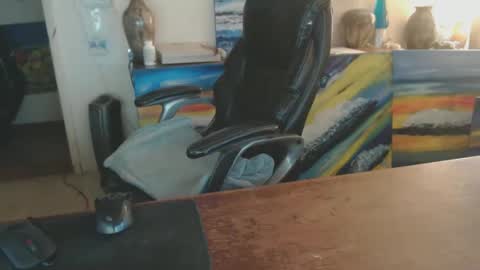 paulleroy online show from February 10, 2025, 11:13 pm