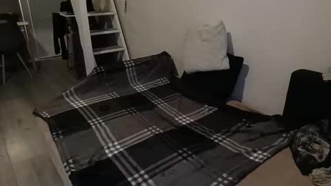 paulobascet online show from February 26, 2025, 4:14 pm