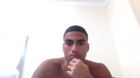 paulo online show from February 15, 2026, 6:37 pm