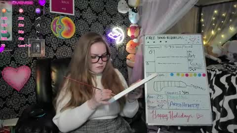 Snapshot of pawggoddess778 chatting on December 25, 2024, 1:42 am ArtsyHeartsyy online show from December 25, 2024, 1:42 am