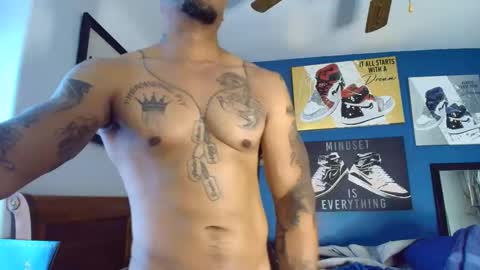 Phenomenal online show from November 4, 2025, 3:55 pm