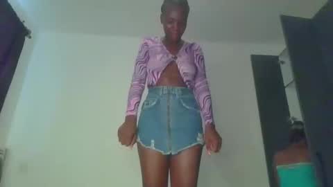 peach_ebonny online show from April 23, 2026, 12:29 pm
