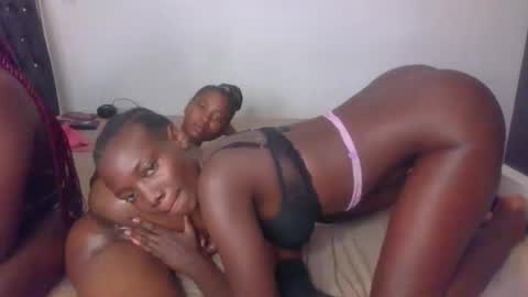 peach_ebonny online show from April 24, 2026, 12:46 am