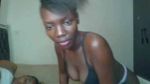 peach_ebonny online show from May 19, 2026, 6:47 pm