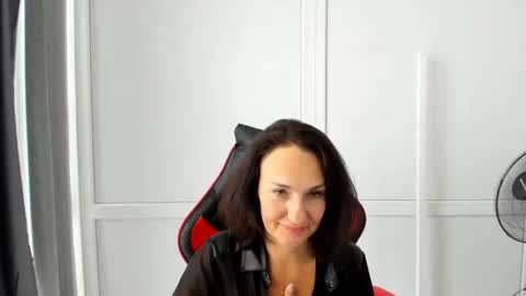 Christina online show from June 27, 2026, 12:22 pm