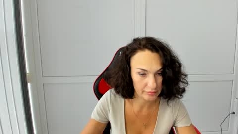 Christina online show from July 11, 2026, 12:08 pm