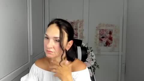 Christina online show from August 6, 2026, 12:18 pm