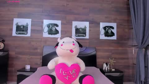 Snapshot of peachbrii chatting on July 9, 2026, 1:04 pm Briana online show from July 9, 2026, 1:04 pm