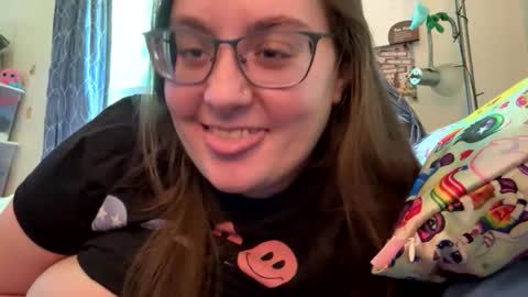 peachesbestfriend online show from May 14, 2026, 5:53 pm