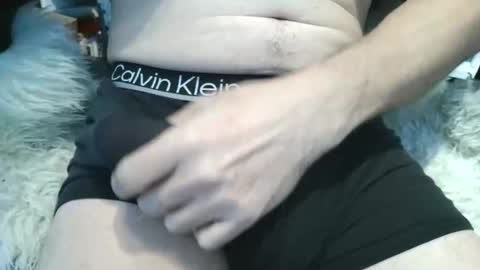 Snapshot of peacheshubby chatting on March 24, 2026, 6:24 pm hard4u online show from March 24, 2026, 6:24 pm
