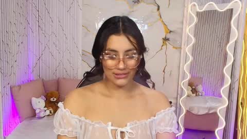 peachy_tay online show from February 20, 2026, 12:05 pm