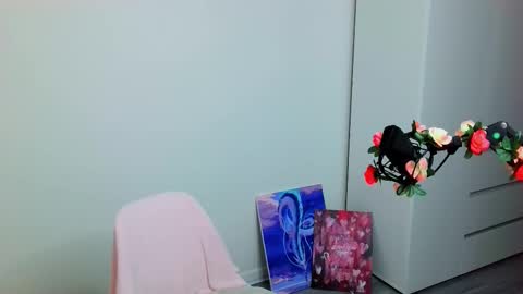 Peachy online show from December 19, 2025, 4:25 pm