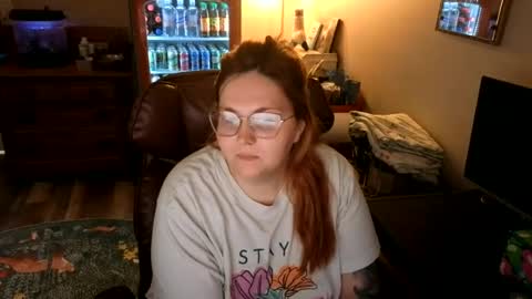 Snapshot of peachyheat98 chatting on June 12, 2026, 12:31 am Peachyheat98 online show from June 12, 2026, 12:31 am