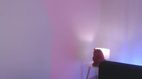 LILLY online show from February 20, 2025, 1:25 am