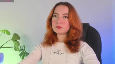 Snapshot of pear__moon chatting on May 6, 2026, 3:35 am LILLY online show from May 6, 2026, 3:35 am