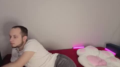 Rina and Max online show from February 19, 2026, 9:05 am