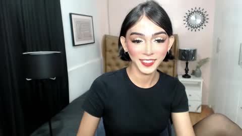 Pearl online show from March 8, 2025, 2:30 pm