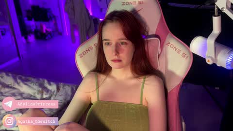 Snapshot of pearlprincess_ chatting on December 7, 2024, 6:32 am Adelina online show from December 7, 2024, 6:32 am