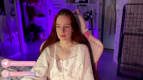 Snapshot of pearlprincess_ chatting on February 7, 2025, 3:23 am Adelina online show from February 7, 2025, 3:23 am