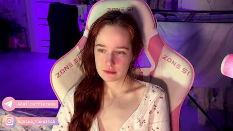 Snapshot of pearlprincess_ chatting on March 9, 2025, 3:32 am Adelina online show from March 9, 2025, 3:32 am