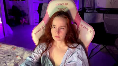 Snapshot of pearlprincess_ chatting on March 12, 2025, 11:44 pm Adelina online show from March 12, 2025, 11:44 pm