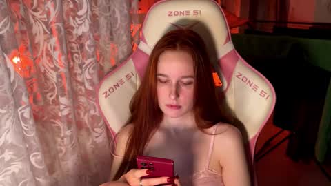 Snapshot of pearlprincess_ chatting on September 10, 2025, 7:36 pm Adelina online show from September 10, 2025, 7:36 pm