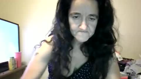 pebblezmeowkitty online show from May 14, 2026, 5:58 am