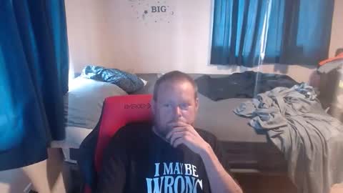 Snapshot of pecker40 chatting on March 14, 2026, 8:25 pm pecker40 online show from March 14, 2026, 8:25 pm