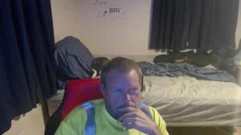 Snapshot of pecker40 chatting on May 4, 2026, 12:28 am pecker40 online show from May 4, 2026, 12:28 am