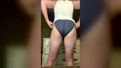 peeachyking online show from February 23, 2026, 6:11 am