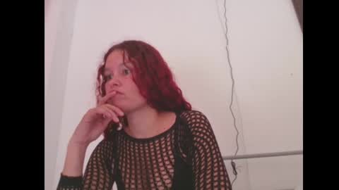 Snapshot of pelirroja_sexy chatting on April 25, 2026, 12:08 pm pelirroja_sexy online show from April 25, 2026, 12:08 pm
