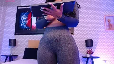 Penelope  Lets get to 100 hands up  online show from April 10, 2026, 4:39 am