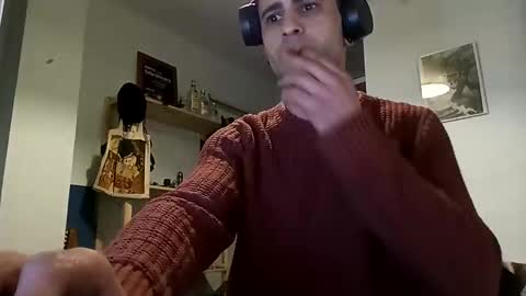 penesvoladores92 online show from December 8, 2024, 1:58 pm