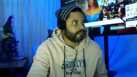 Snapshot of penetreitors33 chatting on January 17, 2026, 2:49 am Carlos online show from January 17, 2026, 2:49 am
