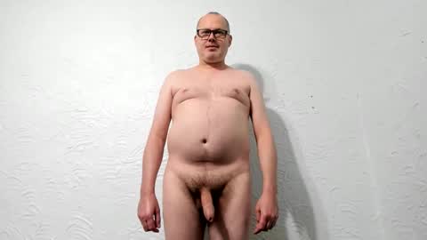 Snapshot of penis_dance chatting on March 12, 2026, 5:41 pm Vincent Howard online show from March 12, 2026, 5:41 pm