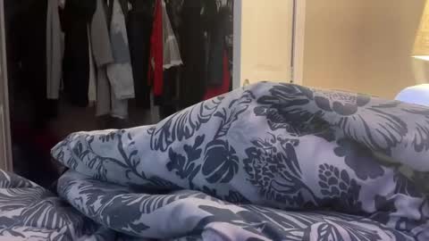 penutbutter691 online show from February 18, 2026, 9:44 pm