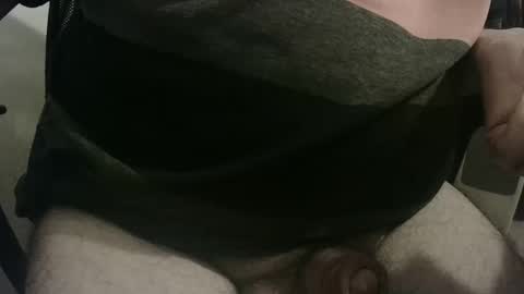 Snapshot of pepe_br chatting on November 18, 2025, 4:17 am Pepe online show from November 18, 2025, 4:17 am