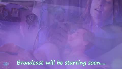 Peppermint and Dusty  online show from January 27, 2025, 3:47 am