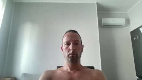 peppinslosqualo online show from June 5, 2026, 4:41 am