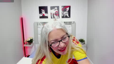 Snapshot of perlaa_sweet_ chatting on July 3, 2026, 1:06 pm Perla online show from July 3, 2026, 1:06 pm
