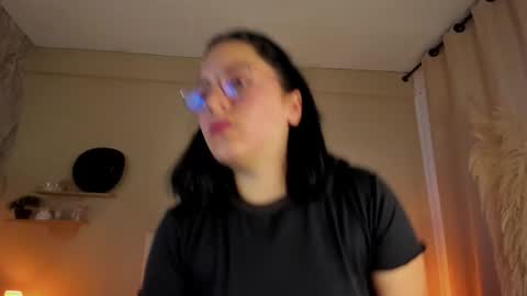 Snapshot of persefone_saira chatting on March 5, 2026, 11:06 am Marie online show from March 5, 2026, 11:06 am
