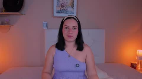 Snapshot of persefone_saira chatting on March 23, 2026, 11:25 am Marie online show from March 23, 2026, 11:25 am