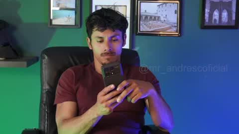 andres    online show from December 2, 2025, 4:57 pm