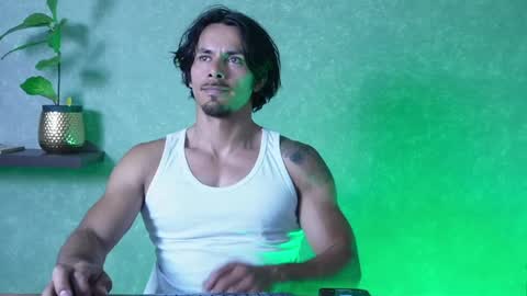 andres    online show from June 3, 2026, 7:08 pm