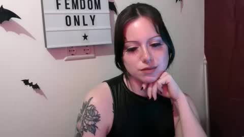Snapshot of persephones_garden chatting on March 27, 2026, 1:11 pm Persephone online show from March 27, 2026, 1:11 pm