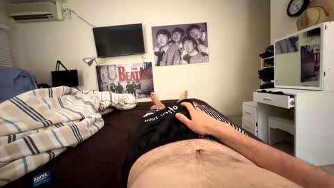 perthguytop online show from October 6, 2025, 9:23 pm